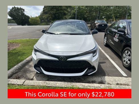 Used 2023 Toyota Corolla SE FWD image 1