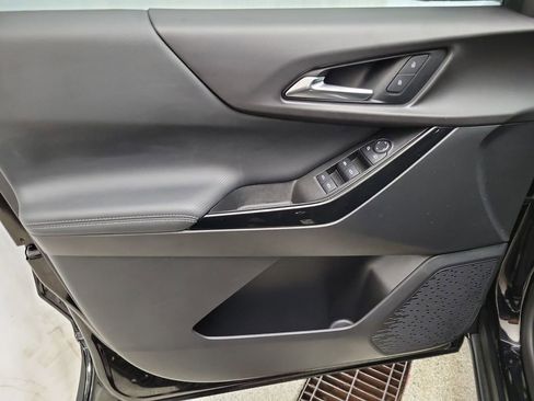 Certified 2025 Chevrolet Equinox LT w/ Midnight Edition image 18