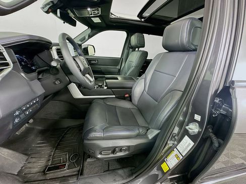 Used 2025 Toyota Tundra Platinum image 21
