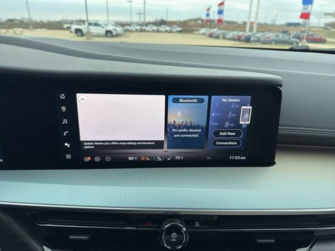 Used 2025 Nissan Murano SL image 19