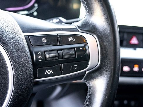 Used 2023 Kia Sportage EX image 20