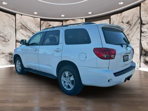 Used 2012 Toyota Sequoia SR5 w/ Premium Pkg RWD image 9