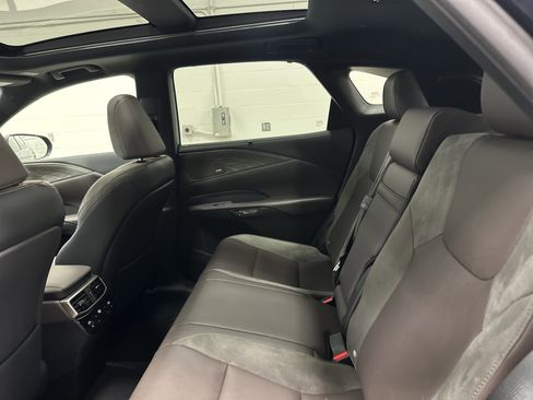 Certified 2025 Lexus RX 350 AWD w/ Convenience Package image 31