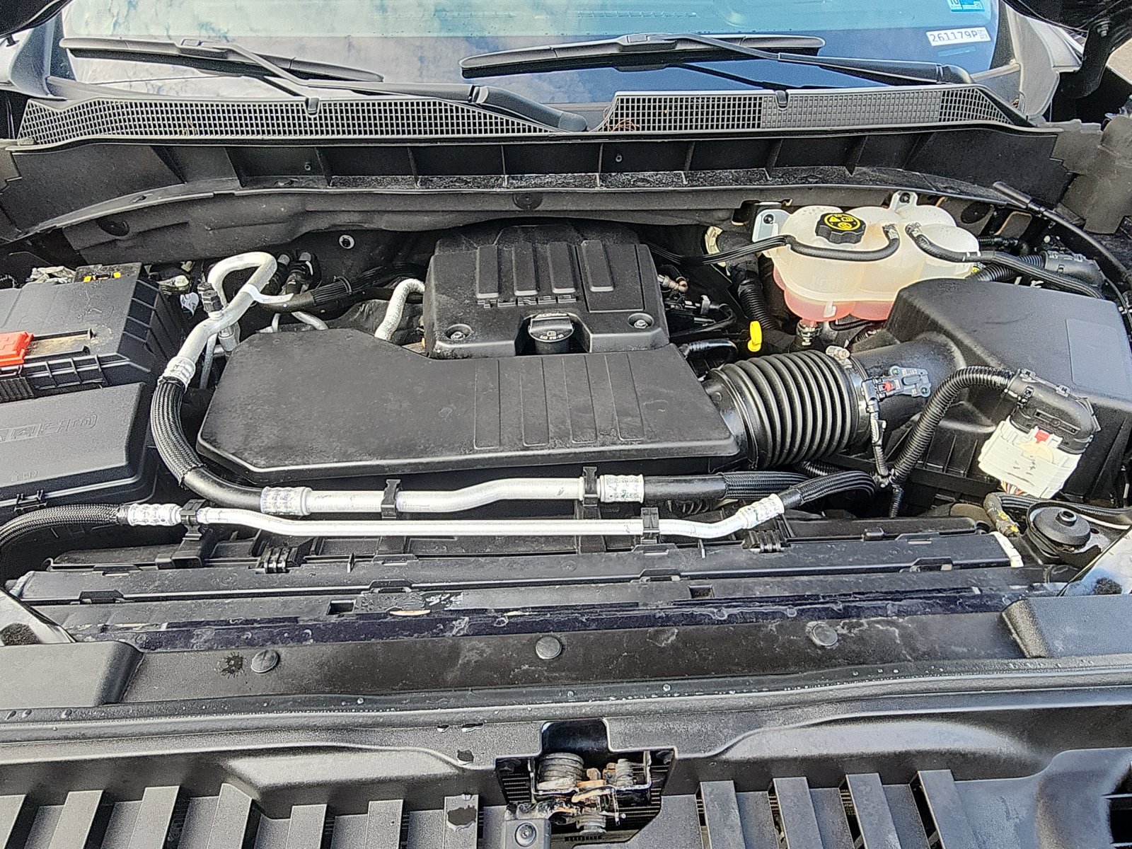 Used 2024 Chevrolet Silverado 1500 LT AWD/4WD image 11