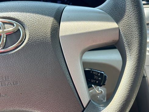 Used 2011 Toyota Camry LE w/ LE Extra-Value Pkg FWD image 19