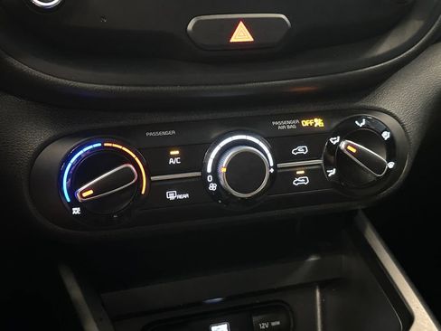 Used 2024 Kia Soul LX w/ Option Group 015 FWD image 15