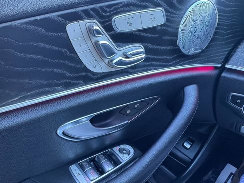 Used 2019 Mercedes-Benz E 300 image 22