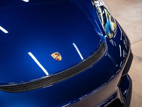 Used 2020 Porsche 718 Cayman GT4 RWD image 38