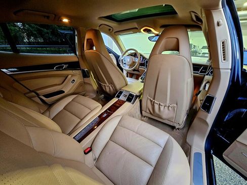 Used 2012 Porsche Panamera w/ Premium Pkg RWD image 34