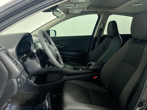 Used 2021 Honda HR-V EX image 12