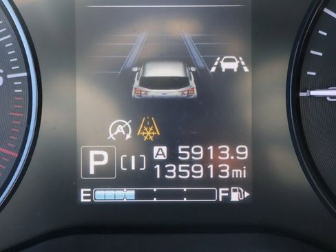 Used 2020 Subaru Crosstrek 2.0i Premium image 13