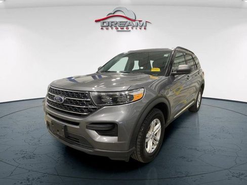Used 2022 Ford Explorer XLT AWD/4WD image 4