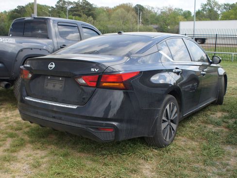 Used 2022 Nissan Altima 2.5 SV image 5