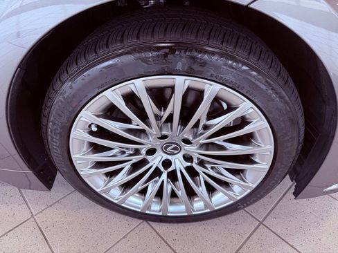 Certified 2024 Lexus LS 500 image 16