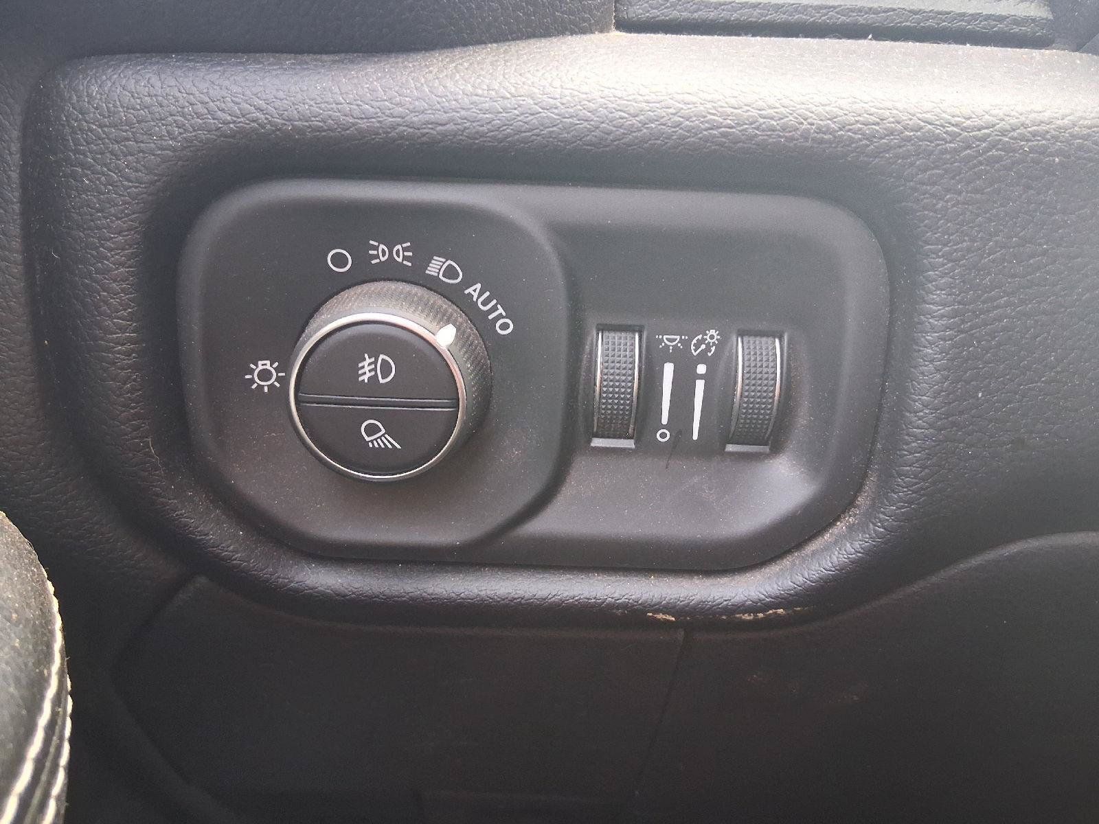 Used 2021 RAM 2500 Laramie AWD/4WD image 37