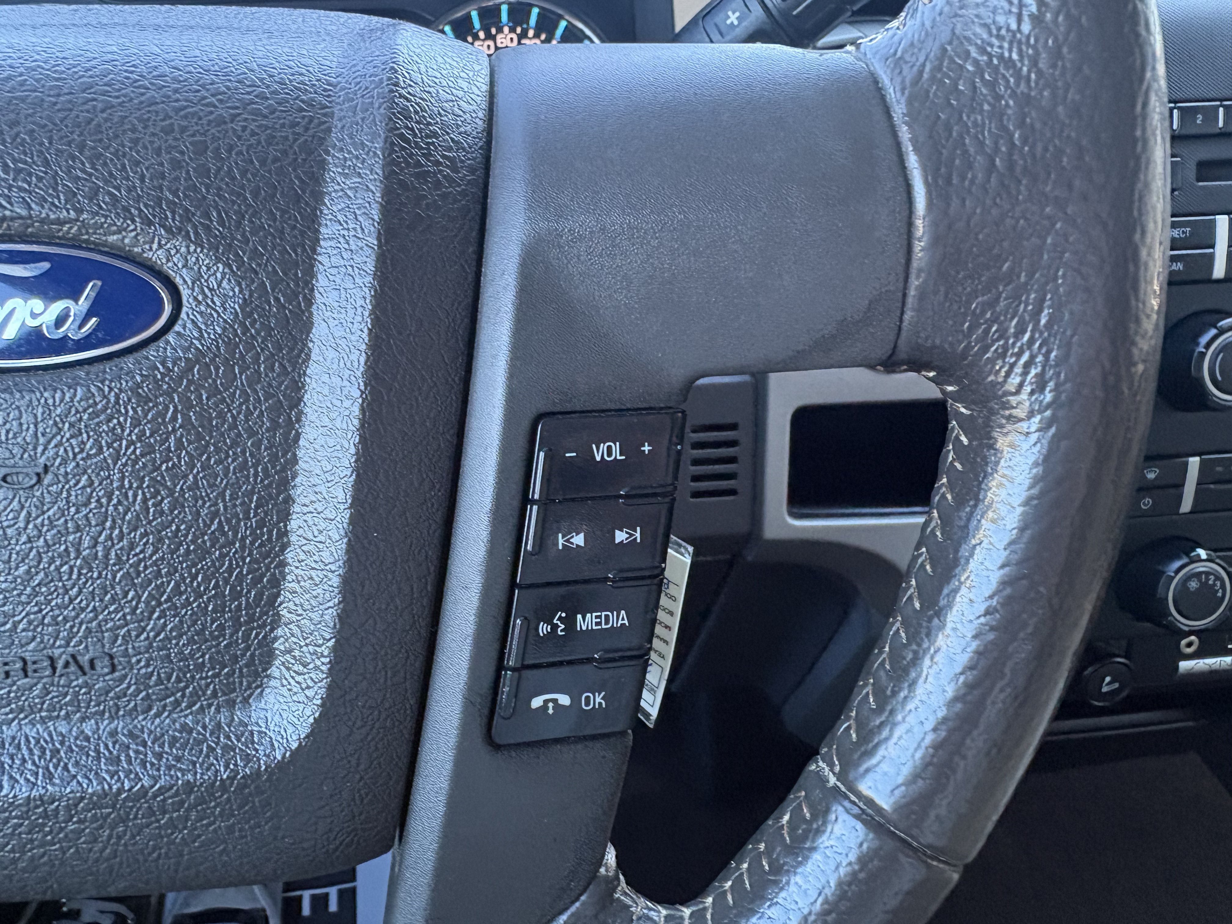 Used 2011 Ford F150 XLT w/ XLT Chrome Pkg AWD/4WD image 18