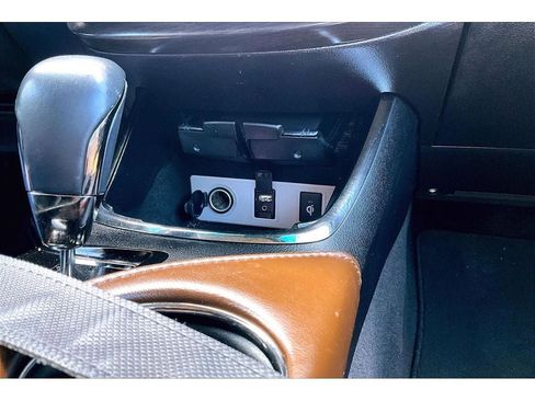 Used 2016 Toyota Avalon Limited w/ Toyota Safety Sense Package FWD image 27