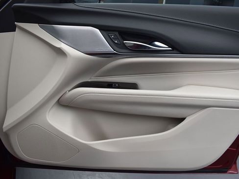 Certified 2023 Cadillac CT4 Premium Luxury AWD/4WD image 30