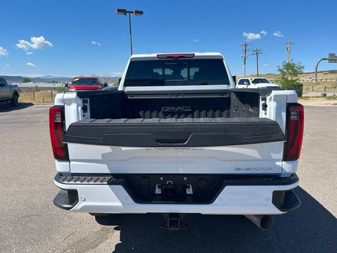 Certified 2026 GMC Sierra 3500 Denali w/ Denali Reserve Package AWD/4WD image 26