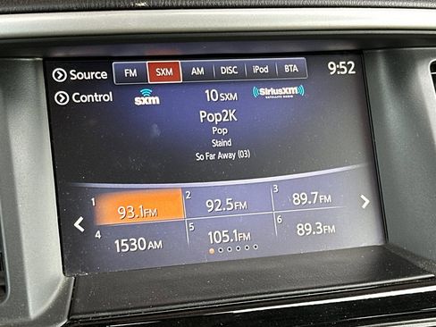 Used 2018 Nissan Pathfinder SV w/ SV Tech Package FWD image 14