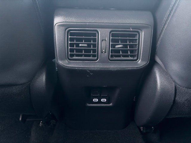Used 2024 Toyota RAV4 XSE AWD/4WD image 7