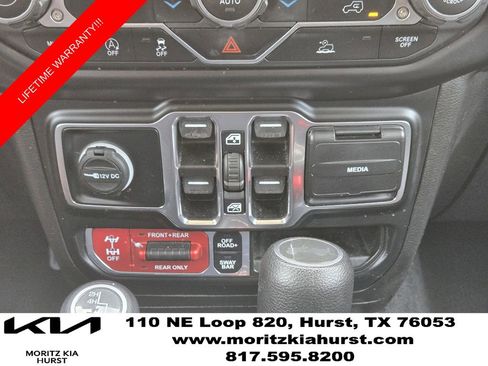 Used 2022 Jeep Wrangler Unlimited Rubicon AWD/4WD image 22