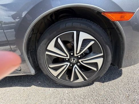 Used 2018 Honda Civic EX-L image 11
