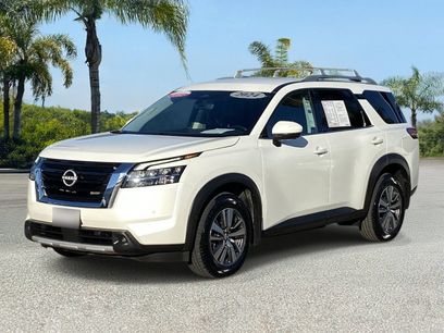 Certified 2024 Nissan Pathfinder SL