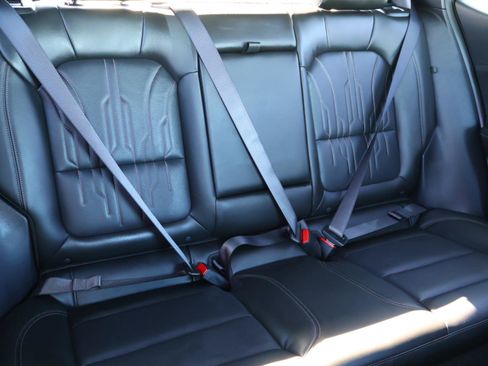 Used 2025 Buick Envista Avenir image 22