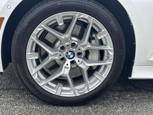 Used 2025 BMW 330i xDrive Sedan AWD/4WD image 9