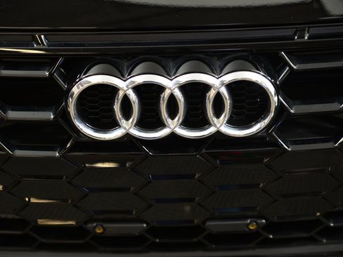 Certified 2025 Audi A5 2.0T Premium Plus w/ Convenience Plus Package image 15