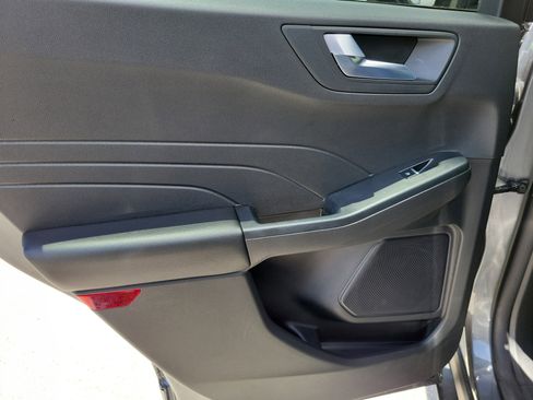 Used 2024 Ford Escape ST-Line w/ Tech Pack #1 FWD image 27