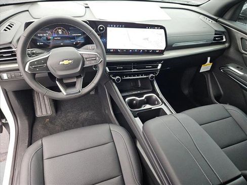 New 2026 Chevrolet Traverse LT image 15