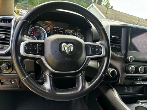 Used 2020 RAM 1500 Big Horn AWD/4WD image 13