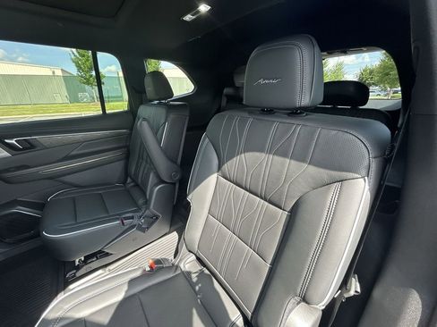 New 2026 Buick Enclave Avenir w/ Super Cruise Package image 24