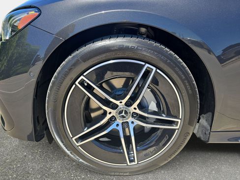 Used 2025 Mercedes-Benz E 350 Sedan image 32