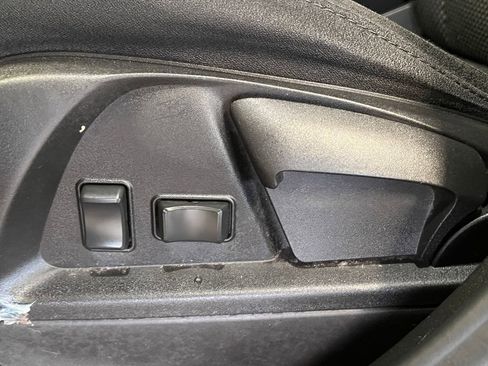 Used 2017 Chevrolet Equinox LS image 27