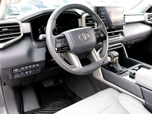 Used 2024 Toyota Tundra Limited image 9