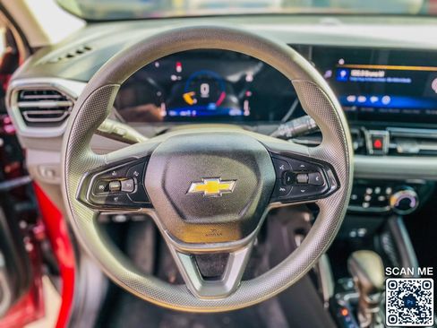 Used 2024 Chevrolet TrailBlazer LT w/ Driver Confidence Package AWD/4WD image 20