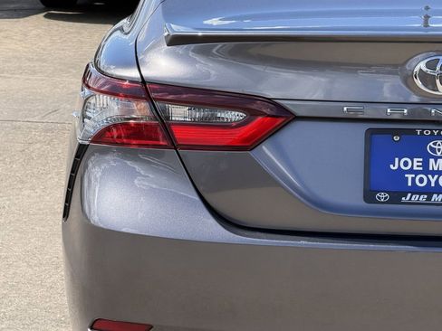 Used 2024 Toyota Camry SE FWD image 10