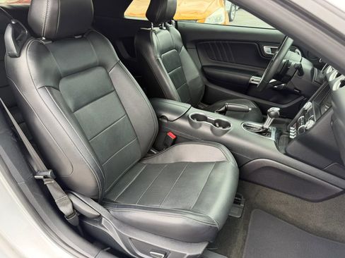 Used 2018 Ford Mustang Premium RWD image 13