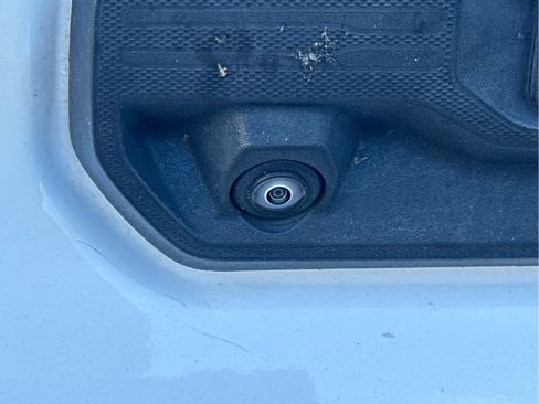 Used 2024 Chevrolet Silverado 2500 LT image 25