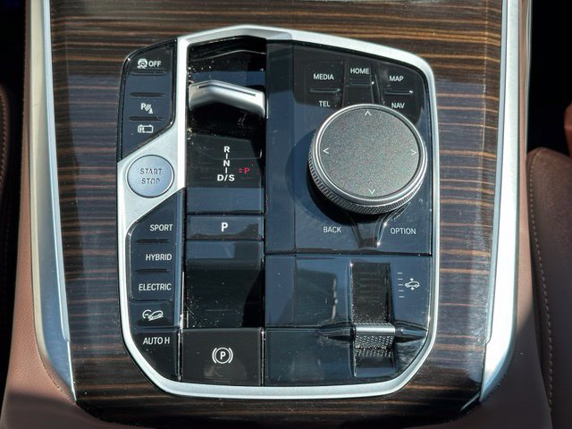 Certified 2026 BMW X5 xDrive50e w/ Premium Package AWD/4WD image 22