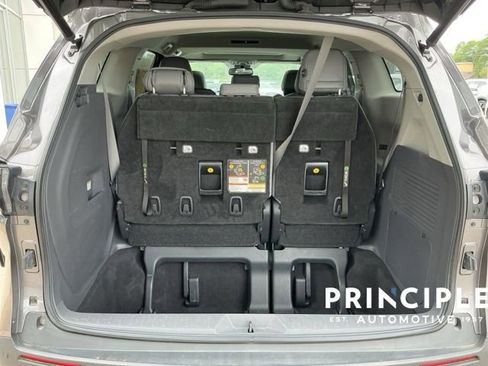 Used 2021 Toyota Sienna XLE FWD image 11
