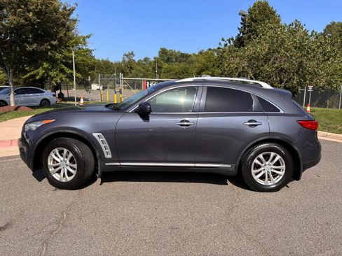 Used 2011 INFINITI FX35 AWD w/ Premium Pkg image 4