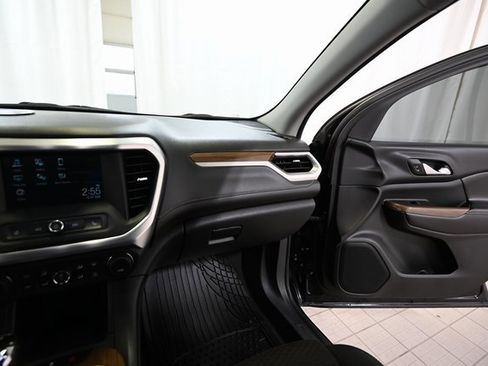 Used 2017 GMC Acadia SLE image 28