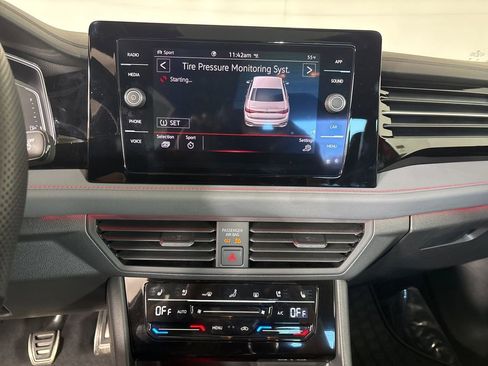 Used 2025 Volkswagen Jetta GLI Autobahn image 15