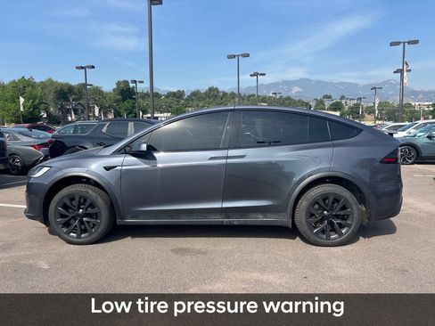 Used 2023 Tesla Model X AWD/4WD image 9