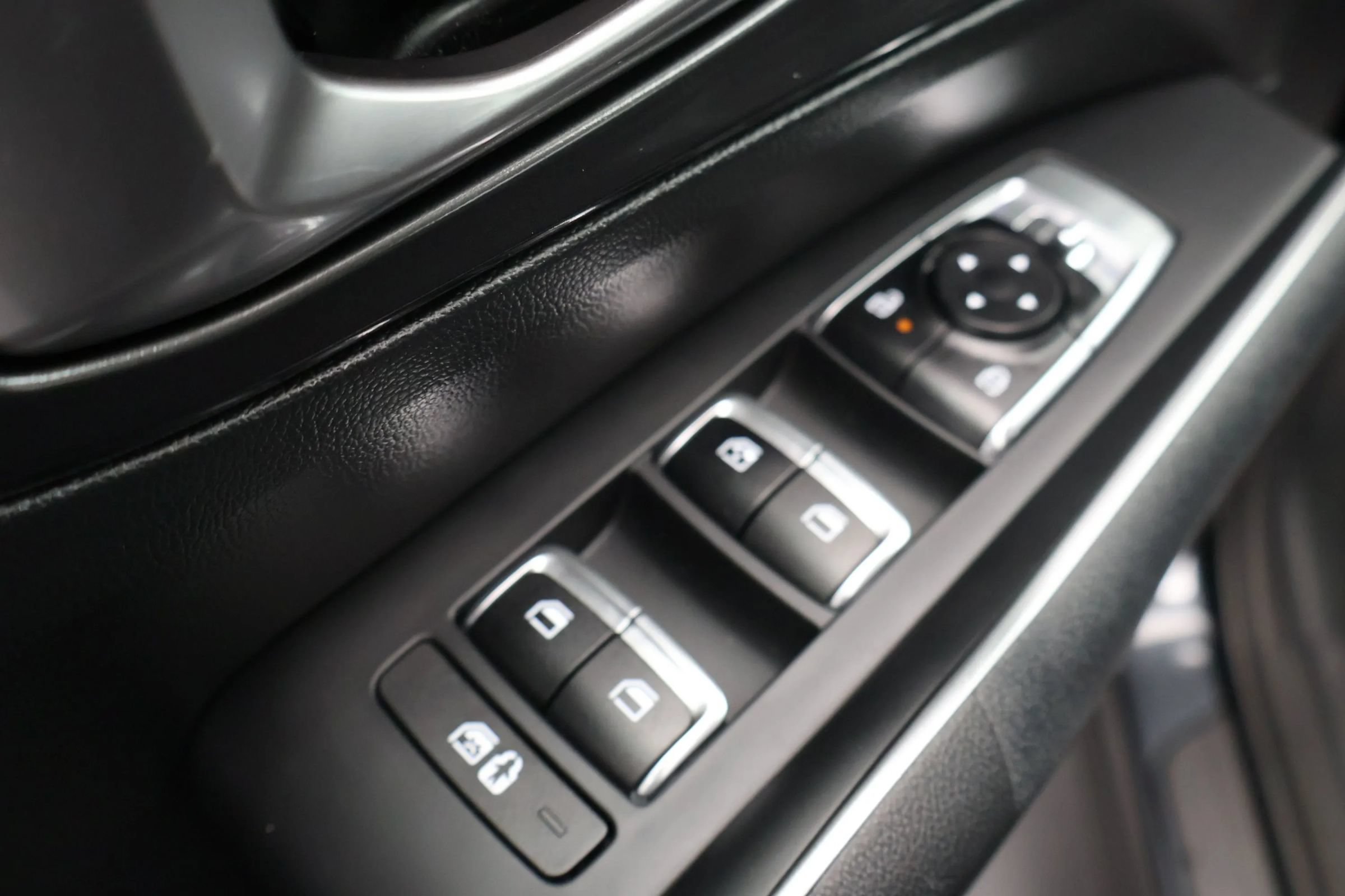 Used 2024 Kia Sorento S FWD image 18