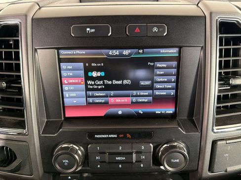 Used 2015 Ford F150 XLT w/ Equipment Group 302A Luxury image 28